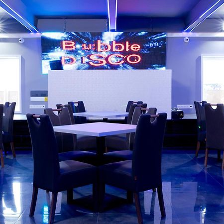 Bubble Hotel Es Rendezvenykoezpont Zalaegerszeg Exterior foto